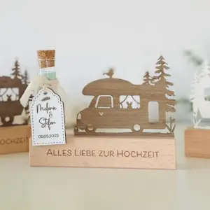 Geldgeschenk Camper braunes Holz mit kleiner Vase und Anhänger mit Wunschtext